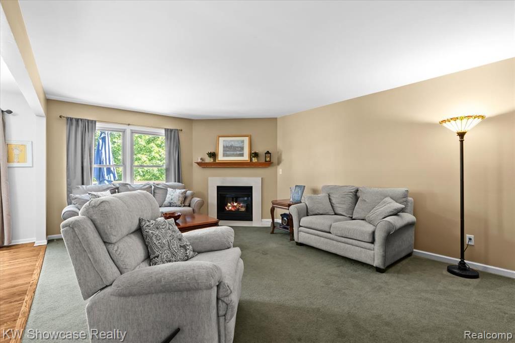 44847 Larkspur, Novi, MI 48377 — Photo 19
