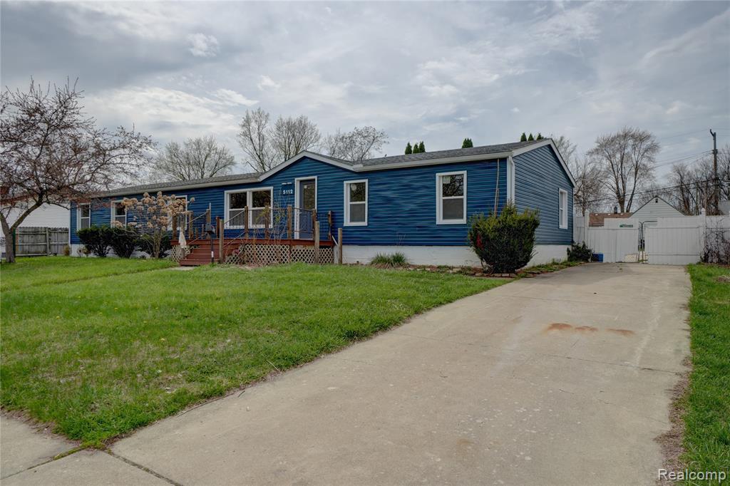 5112 Princess Street, Dearborn Heights, MI 48125 — Photo 2