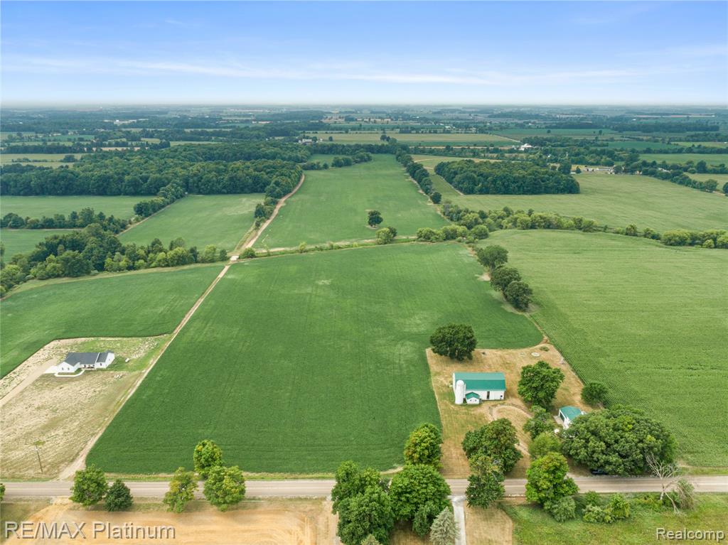 1136 S Nichols Road - Photo 2