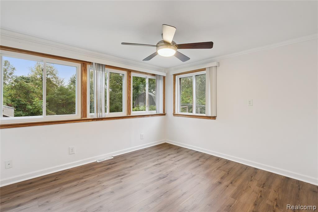 8466 Silver Lake Rd, Linden, MI 48451 — Photo 15