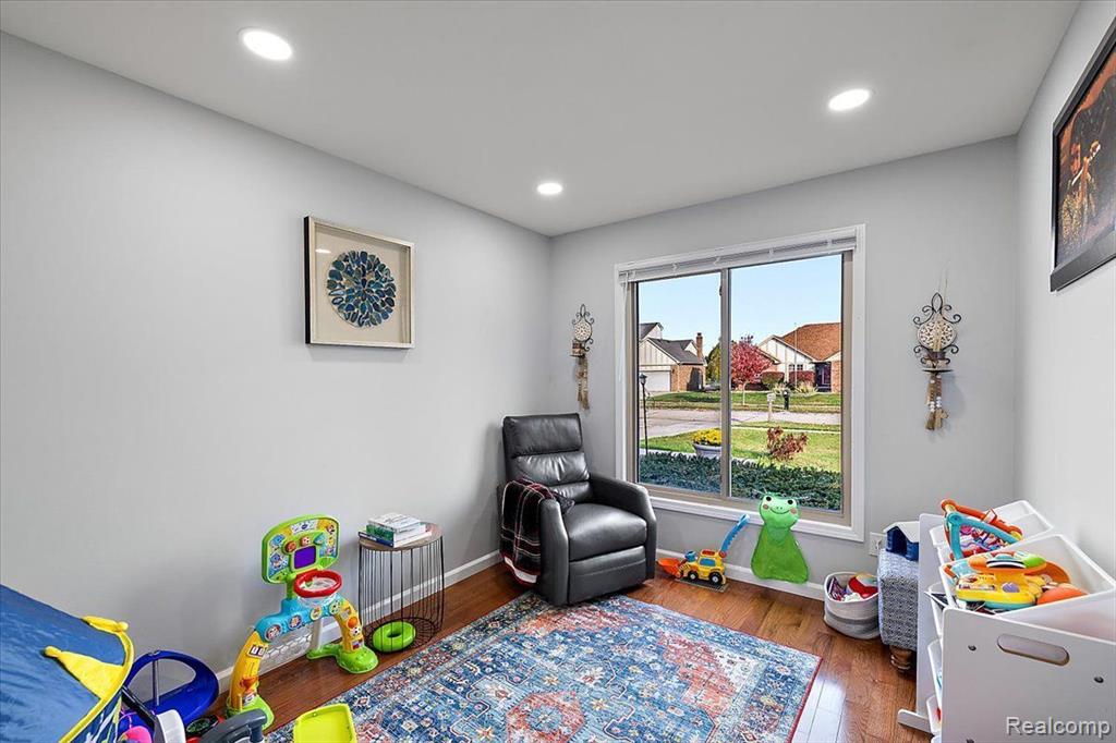 40217 LANGTON Drive, Sterling Heights, MI 48310 — Photo 26