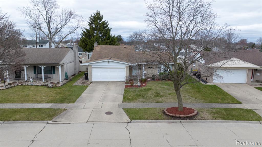 4180 DEVONSHIRE Street, Trenton, MI 48183 — Photo 9