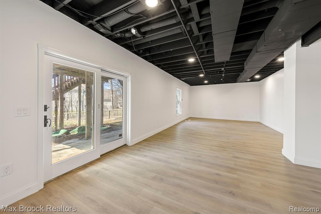 3592 GREAT FALLS Circle, Ann Arbor, MI 48108 — Photo 57