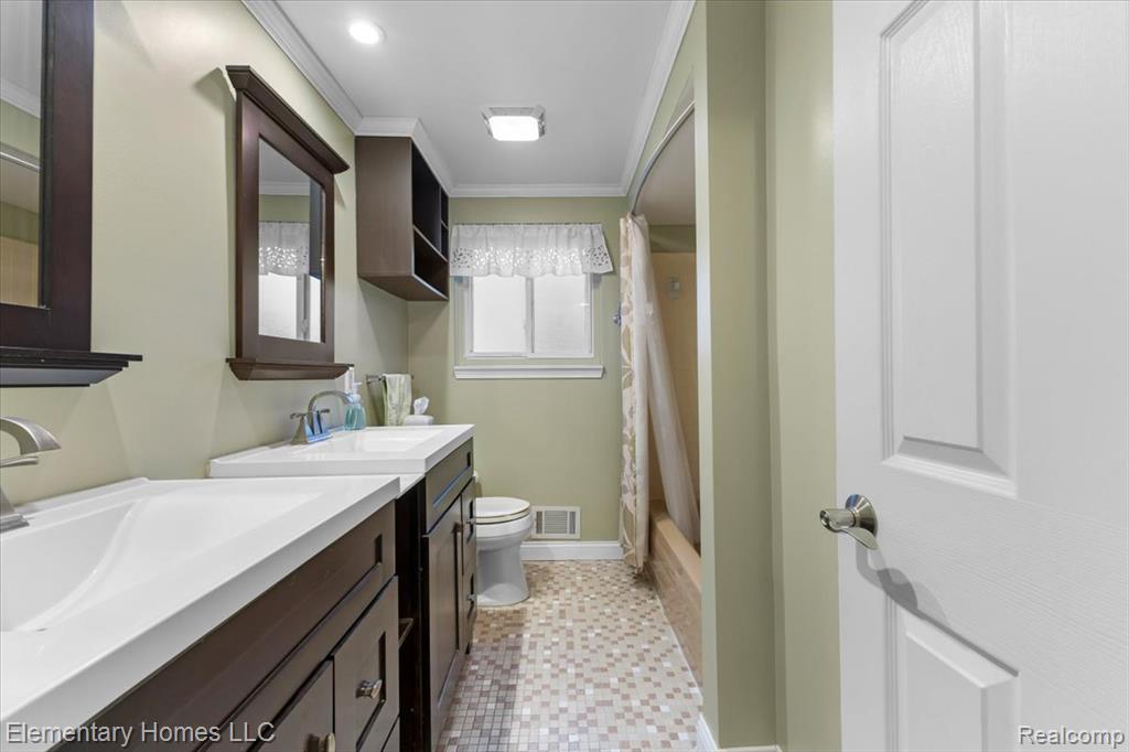 4879 Stoddard Drive, Troy, MI 48085 — Photo 17