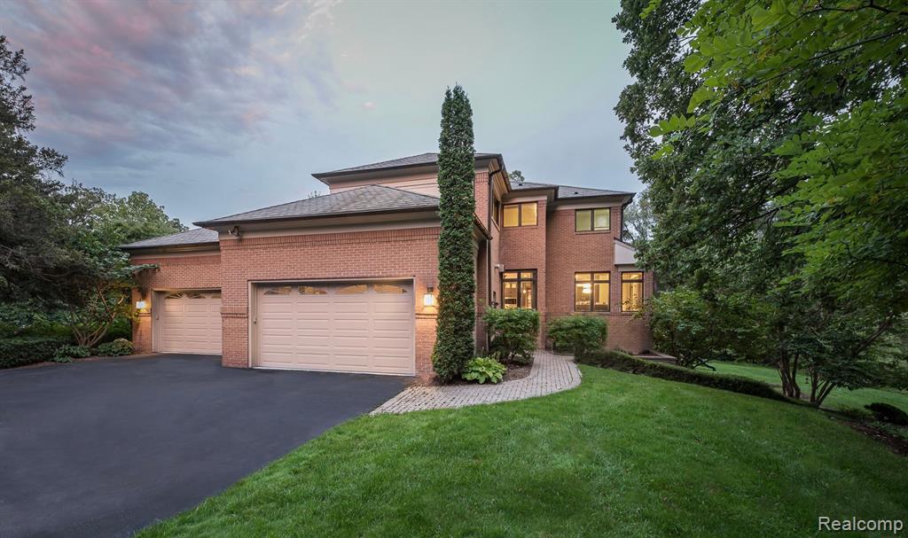 4524 STONELEIGH Road, Bloomfield Hills, MI 48302 — Photo 48