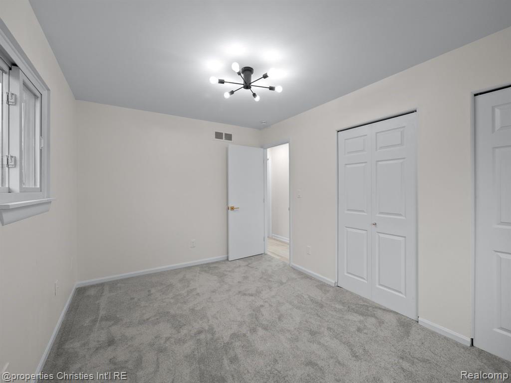 9287 PANAMA Avenue, Ypsilanti, MI 48198 — Photo 11