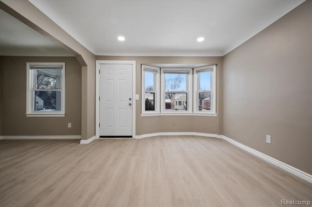 7610 Vaughan, Detroit, MI 48228 — Photo 5