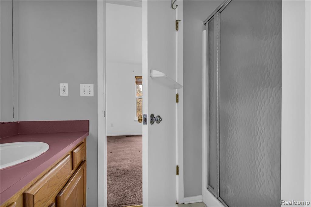 845 Canter Lane, Auburn Hills, MI 48326 — Photo 18