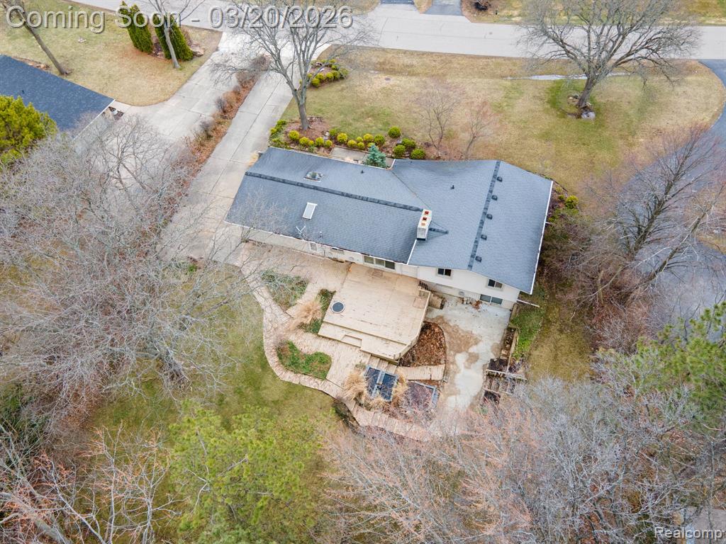 5832 Shaun Road, West Bloomfield, MI — Photo 35