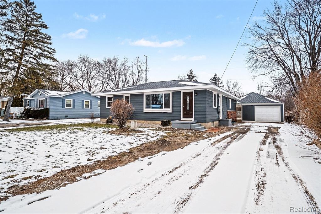 4223 KEENE Drive, Grand Blanc, MI 48439 — Photo 2