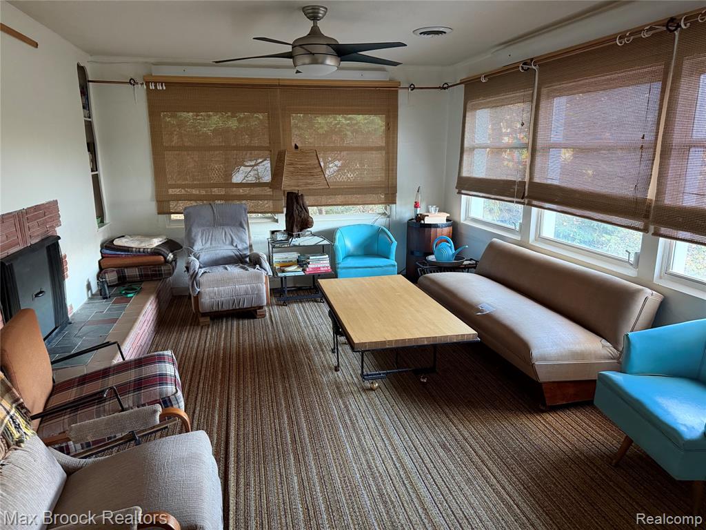 6433 Walnut Lake Road, West Bloomfield, MI 48323 — Photo 2