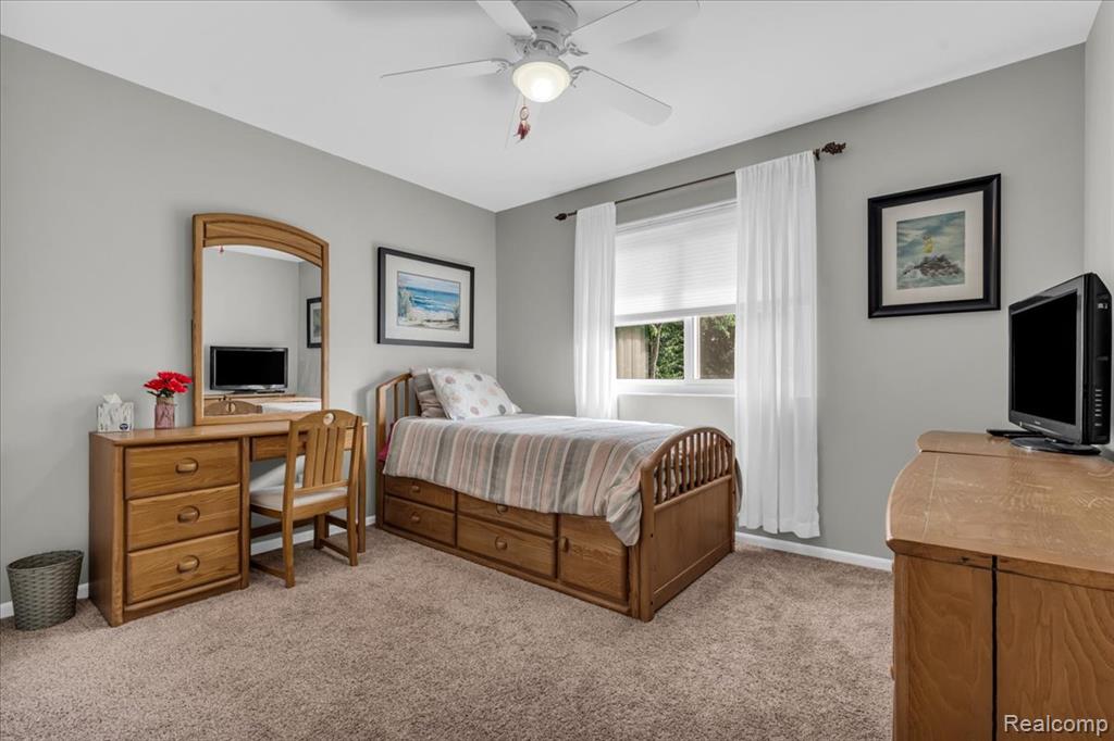 5050 Whitlow Court, Commerce Twp, MI 48382 — Photo 23