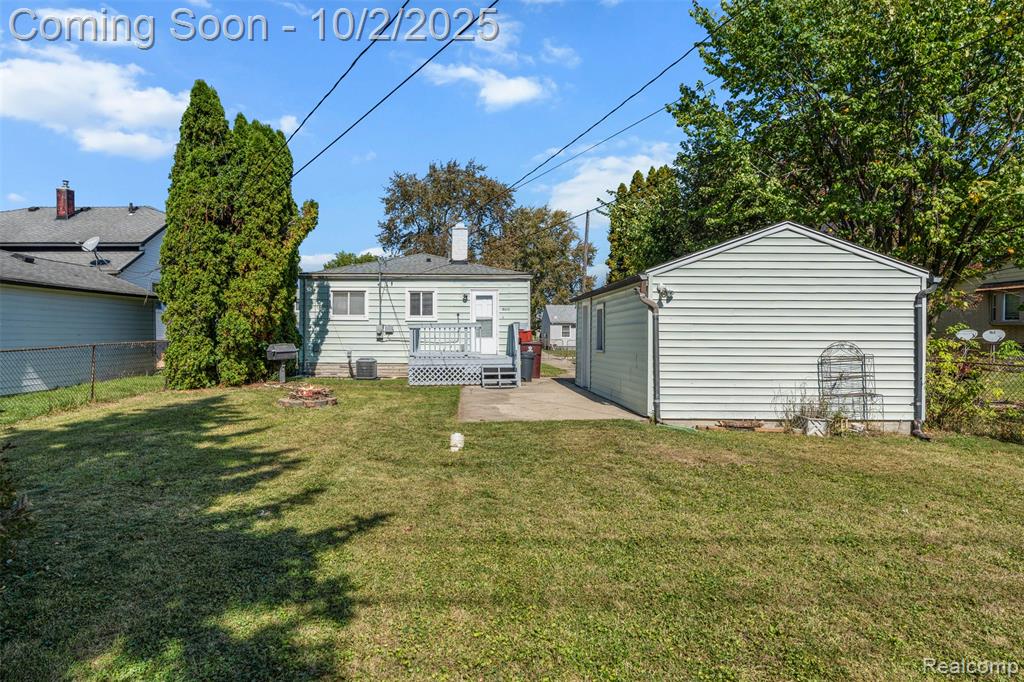 8610 Central, Center Line, MI 48015 — Photo 26