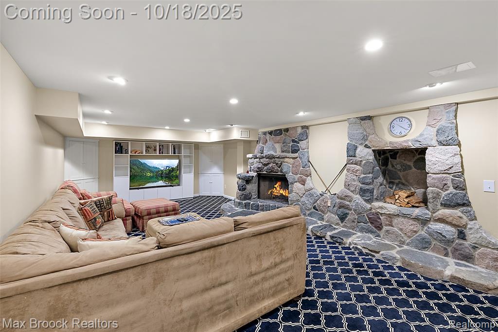 521 Kingsley Trail, Bloomfield Hills, MI 48304 — Photo 31