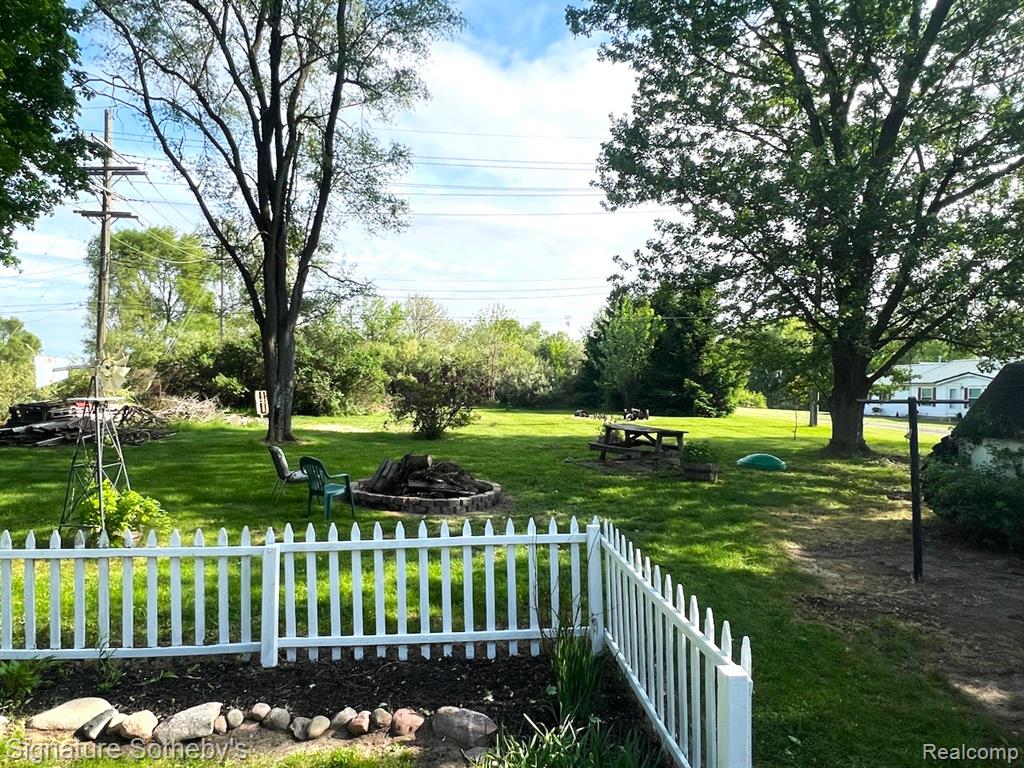 118 Daley Road, Lapeer, MI 48446 — Photo 26