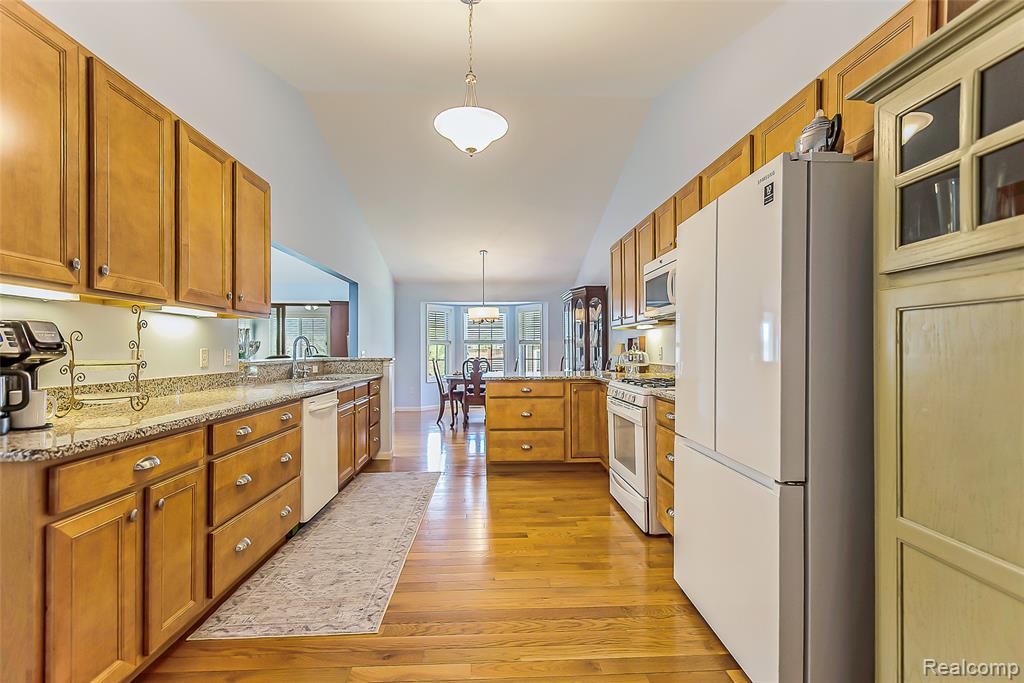 6062 Green Ash Drive, Brighton, MI 48116 — Photo 9