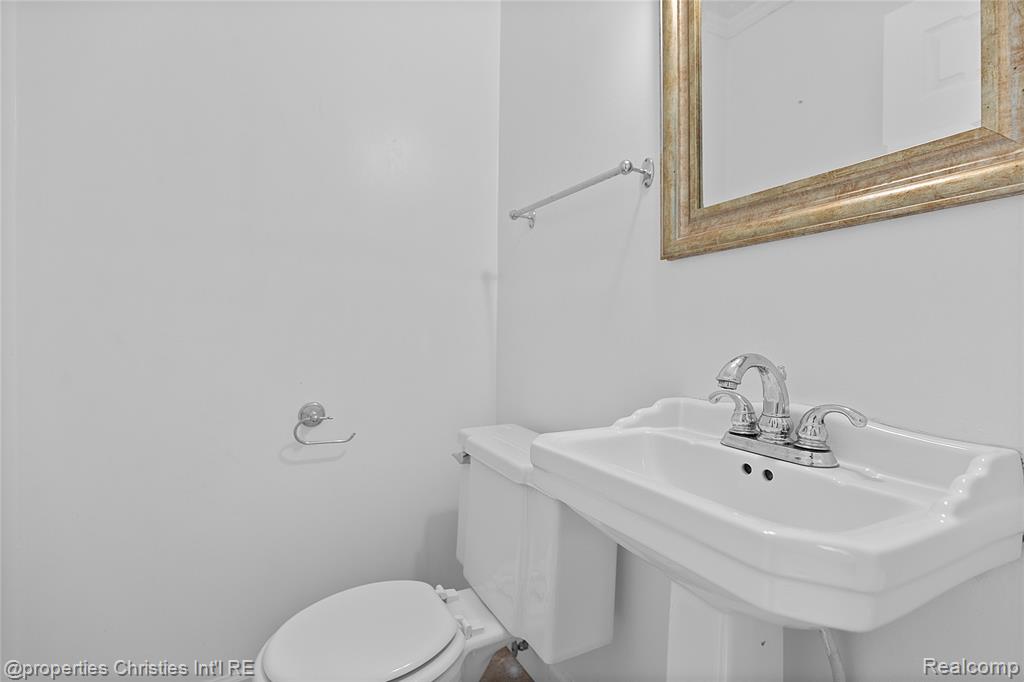 12253 Marla Drive, Warren, MI 48088 — Photo 15