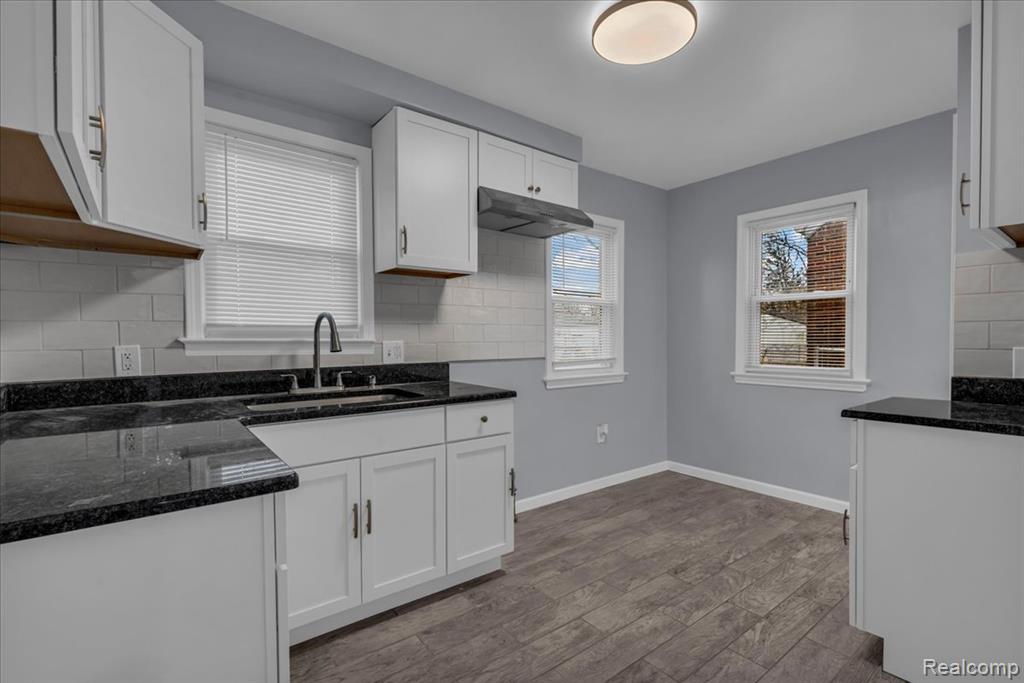 20426 Wexford Street, Detroit, MI 48234 — Photo 8
