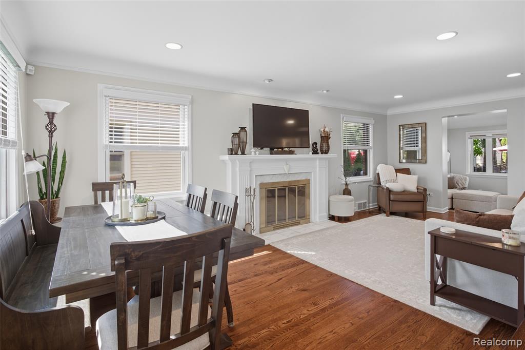 10554 Nadine Avenue, Huntington Woods, MI — Photo 6