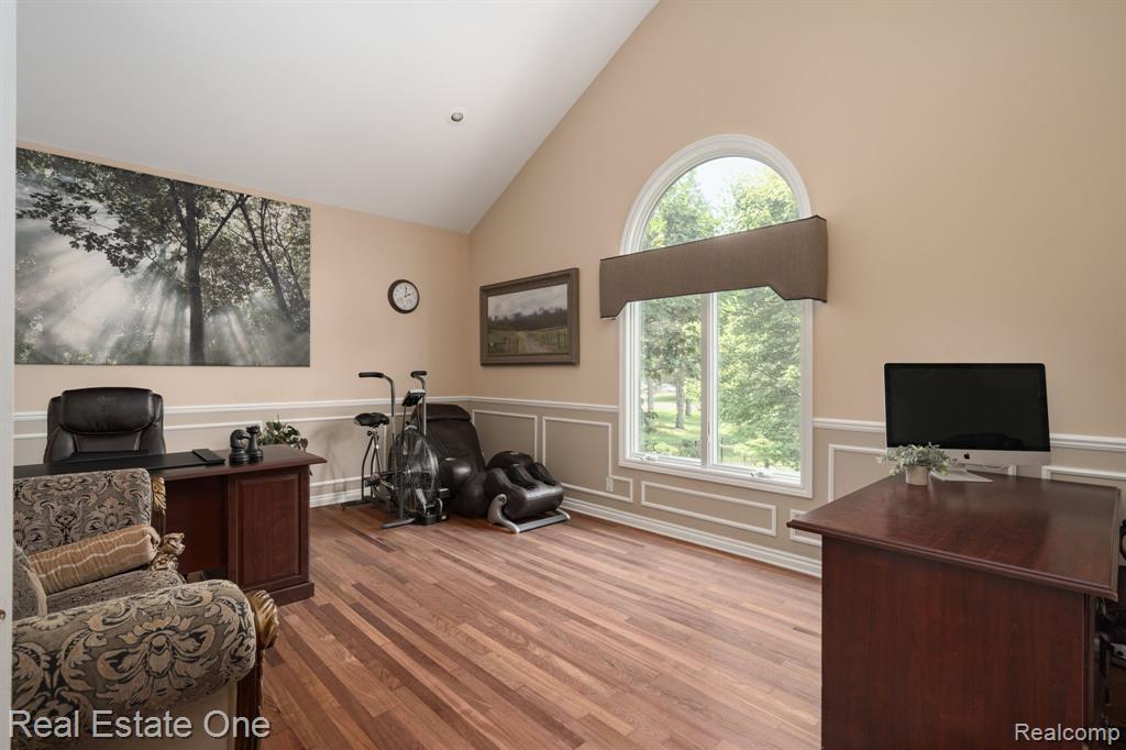 6120 EVANSWOOD Road, Troy, MI, 48085