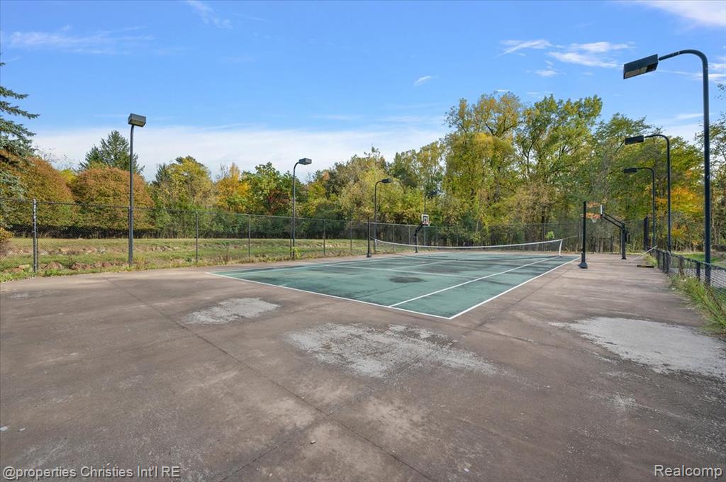 3701 Northwood, West Bloomfield, MI, 48324