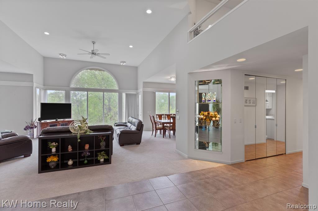 4958 COUNTRYSIDE Drive, West Bloomfield, MI 48323 — Photo 6