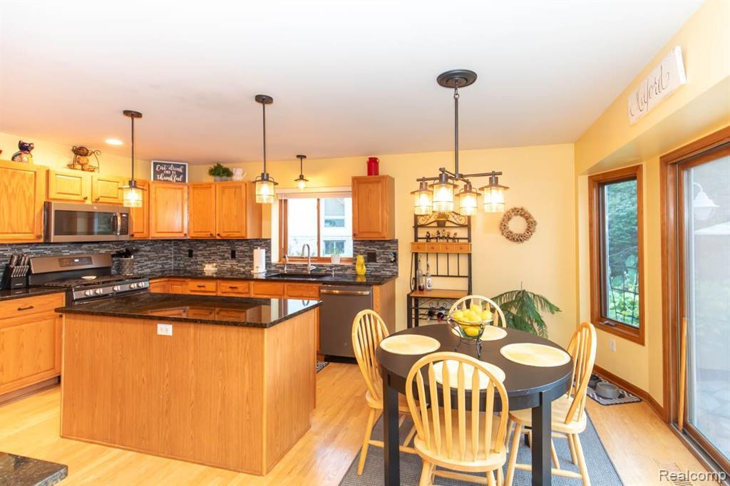 914 E LIBERTY Street, Milford, MI 48381 — Photo 34