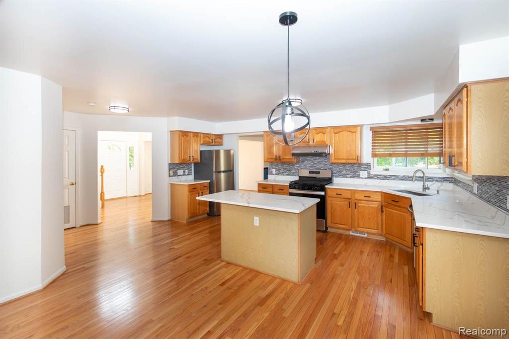 1454 AZIZ Drive, Canton, MI 48188 — Photo 24