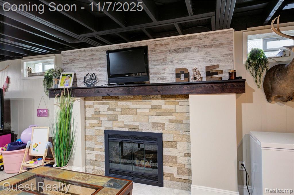 9013 Oporto Street, Livonia, MI 48150 — Photo 23