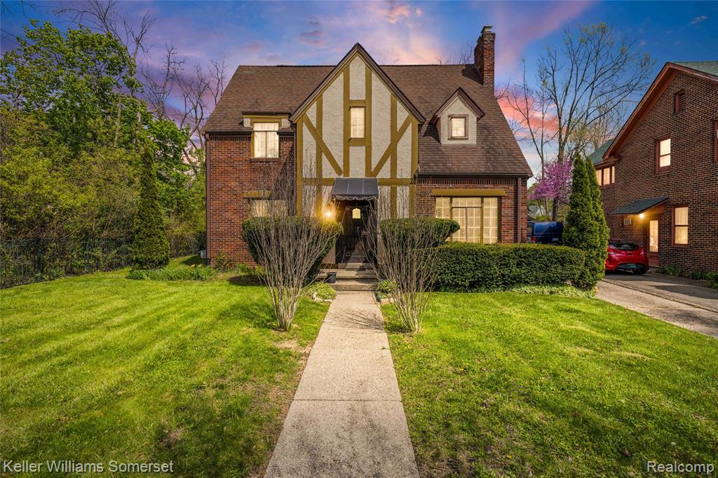 15 Miami Road, Pontiac, MI 48341 — front exterior