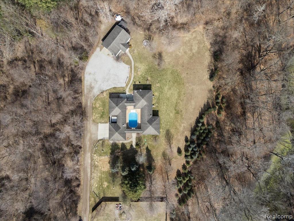 572 CASEMER Road, Lake Orion, MI — Photo 4