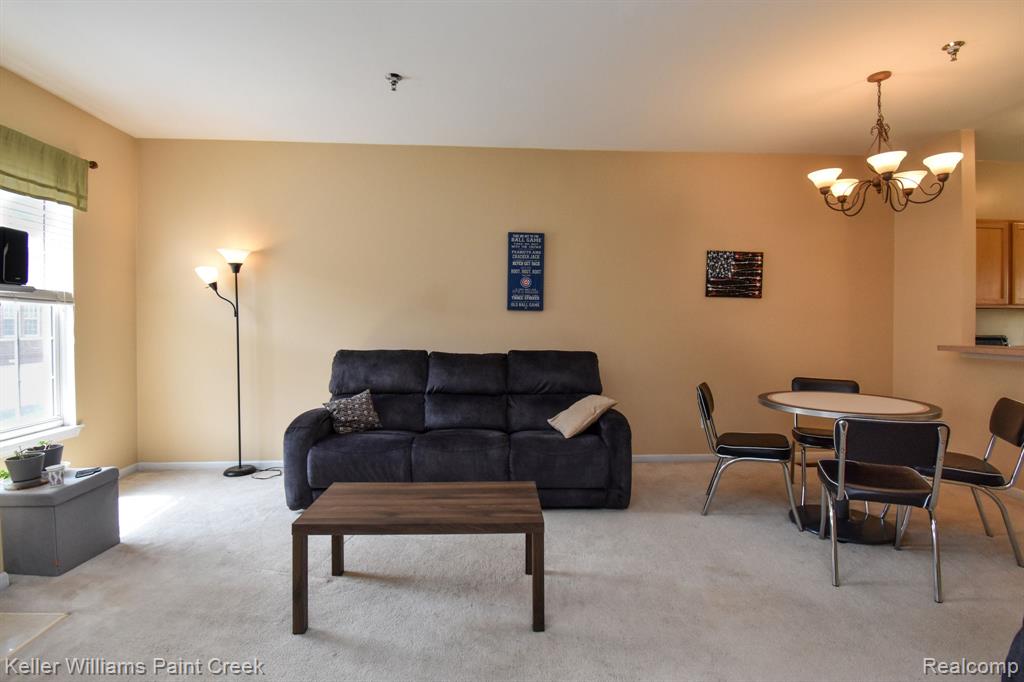 25467 SAINT JAMES, Southfield, MI 48075 — Photo 9
