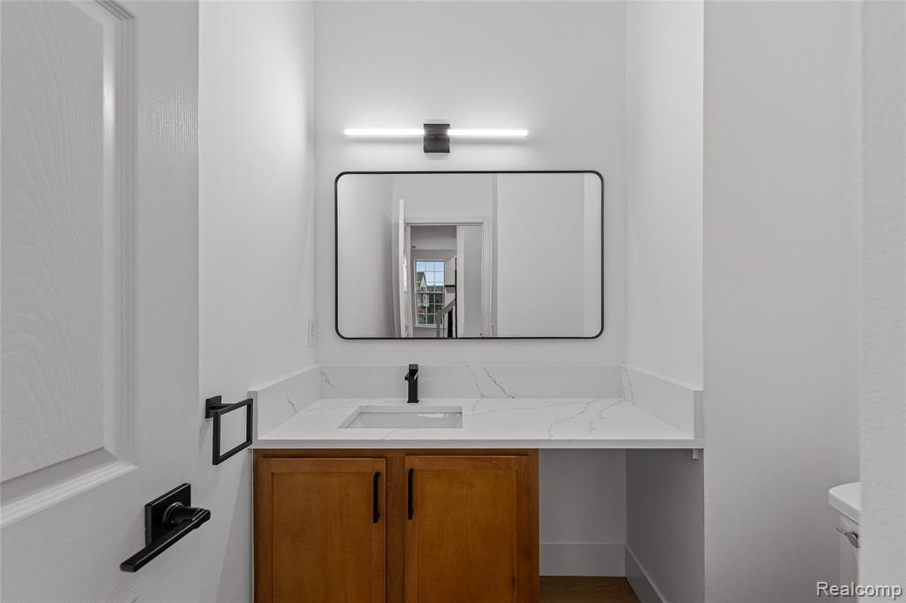 56625 Long Island Drive, Shelby Twp, MI 48316 — Photo 11