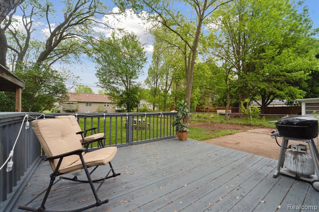 9040 Chesterfield Drive, Swartz Creek, MI 48473 — Photo 31