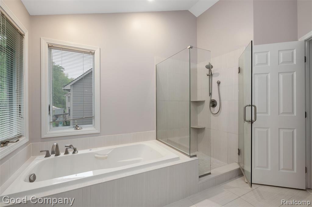 5893 CHRISTINA Drive, West Bloomfield, MI 48324 — Photo 30
