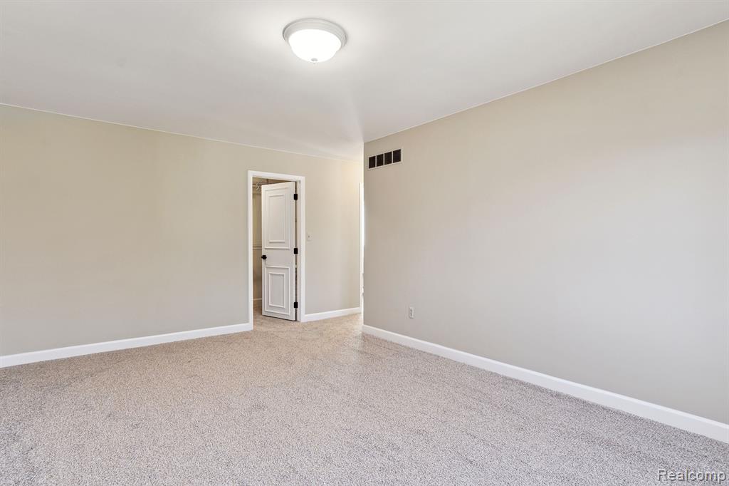 25567 BUCKMINSTER Drive, Novi, MI — Photo 22