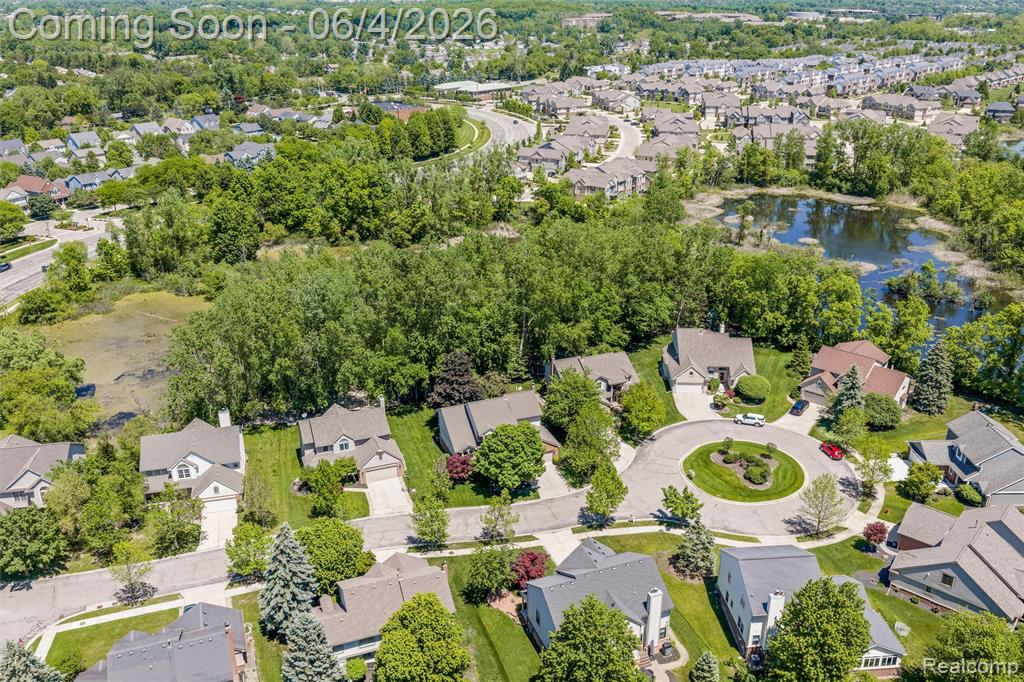 42812 Ledgeview Drive, Novi, MI 48377 — Photo 27