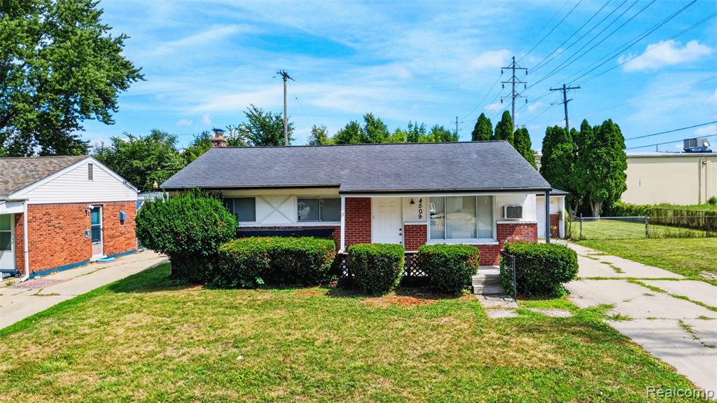 4509 Cheyenne Avenue, Flint, MI 48507