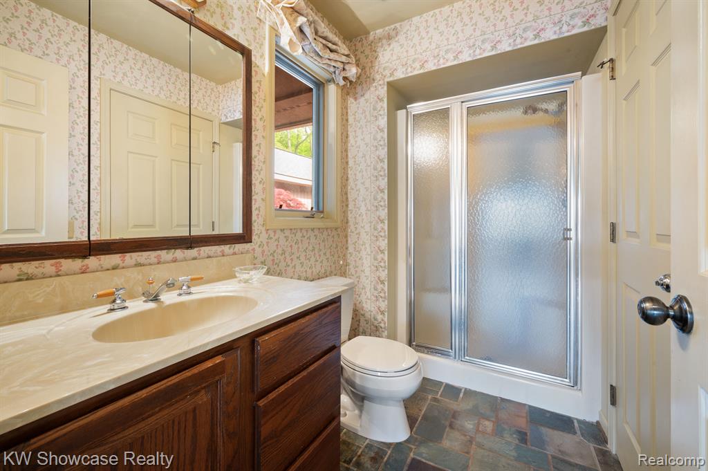 5867 COMMUNITY Drive, Brighton, MI 48116 — Photo 39