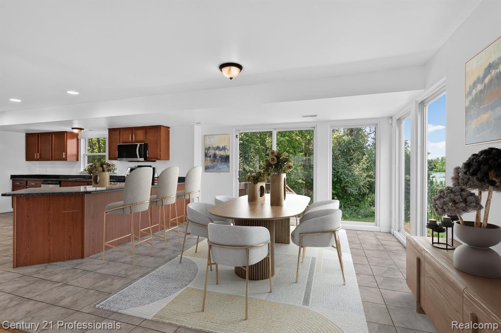 2042 Decker Road, Walled Lake, MI 48390 — Photo 10