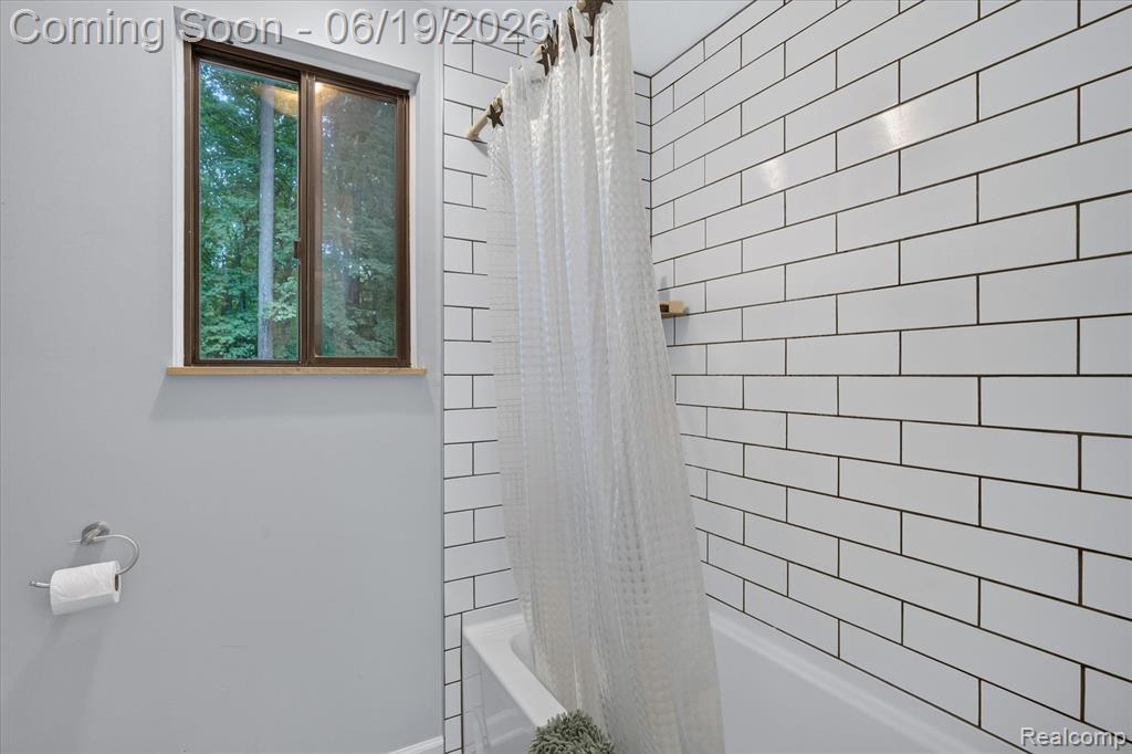 4200 Stockemer, White Lake, MI 48383 — Photo 20