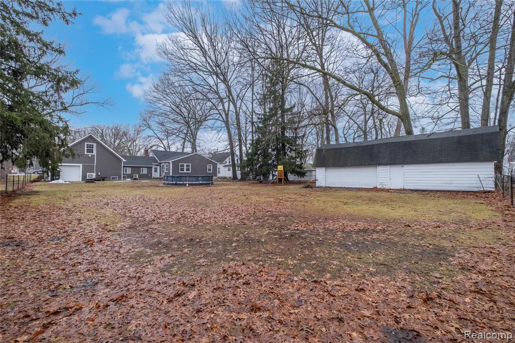 5526 Corunna Road, Flint, MI 48532 — Photo 7