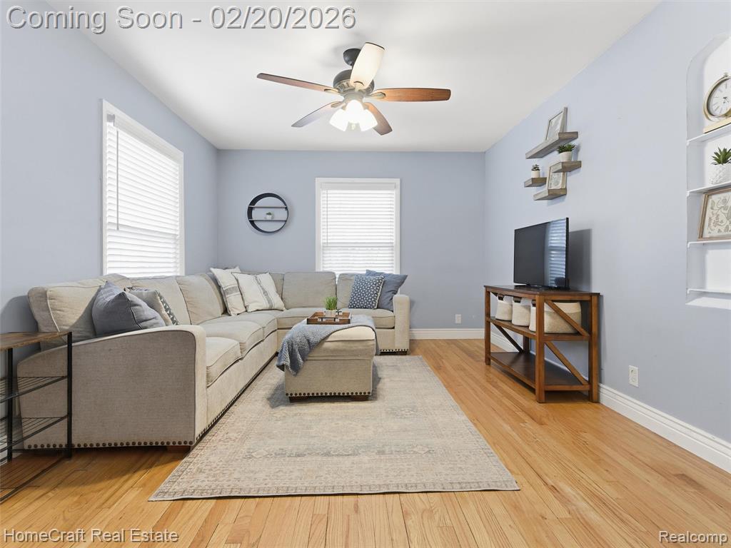 742 SAINT JOHN Street, Wyandotte, MI 48192 — Photo 8