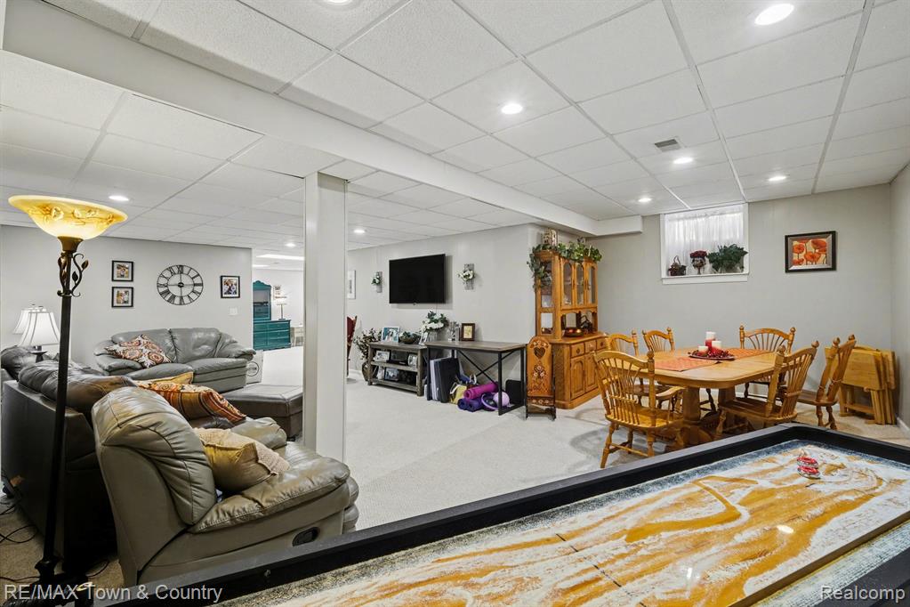 223 Primrose Lane, Flushing, MI 48433 — Photo 28