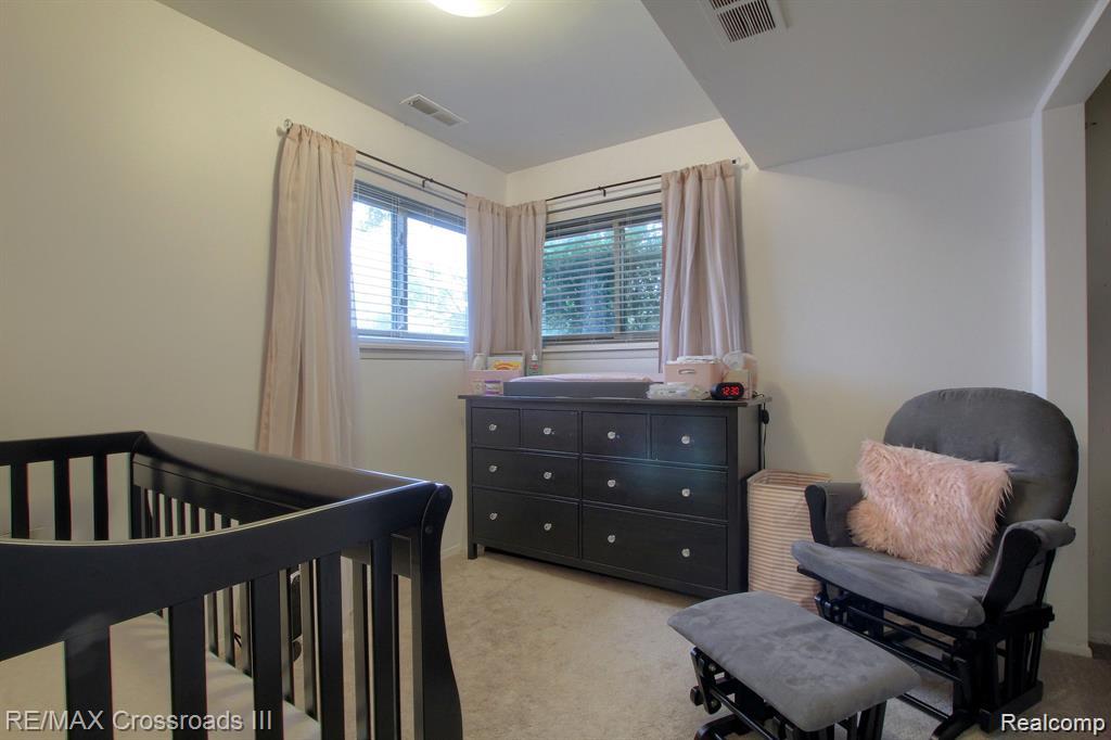 42464 SOMERSET Court, Canton, MI 48187 — Photo 18