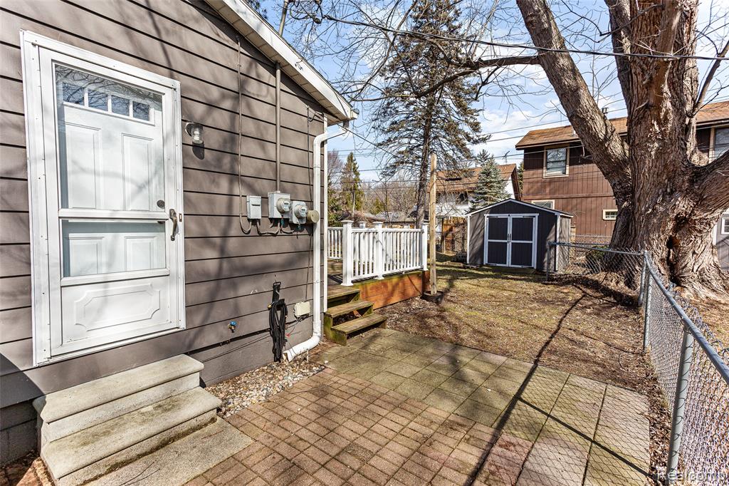 37137 Jefferson Avenue, MI — Photo 27