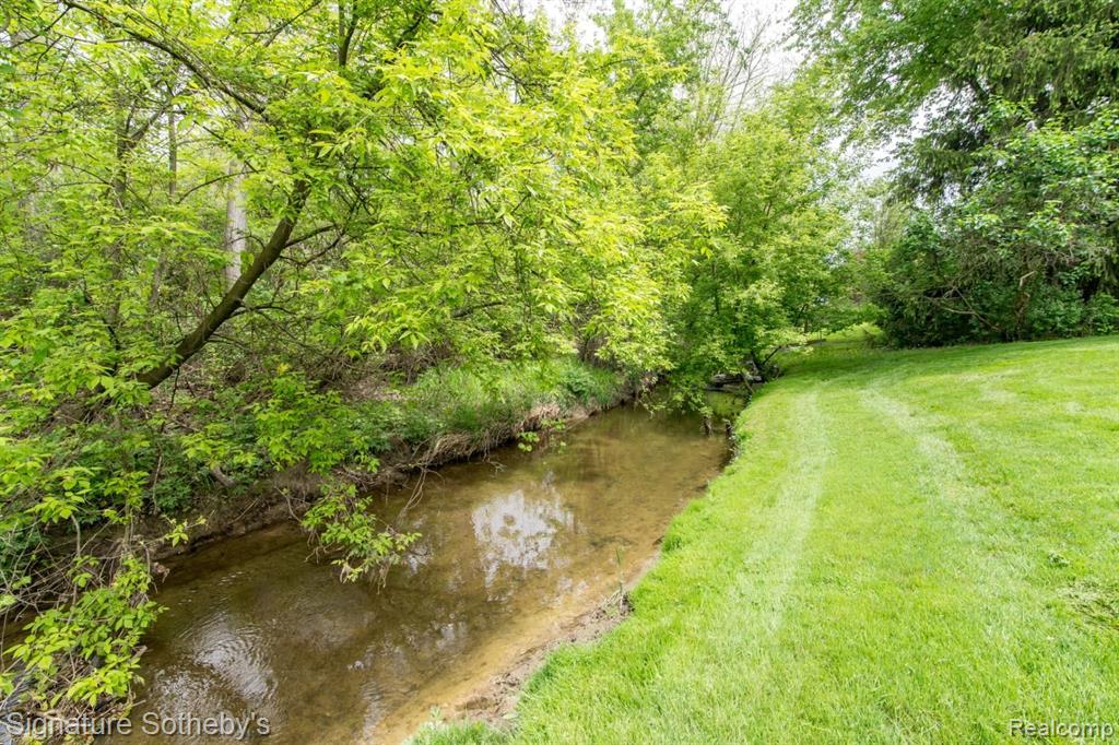 6279 WALKER Court, Troy, MI 48085 — Photo 58