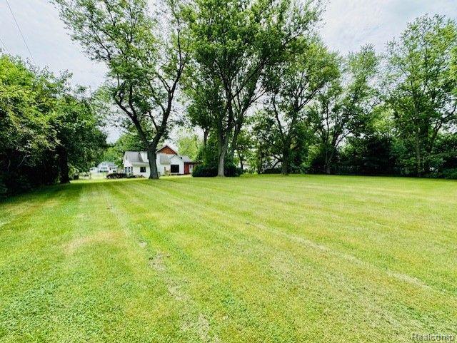 739 N 9TH Street, St. Clair, MI 48079 — Photo 6