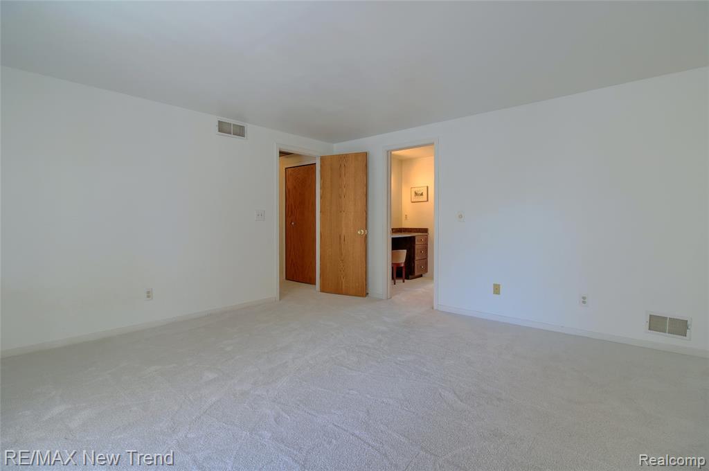 44420 Wright Way, Novi, MI — Photo 21
