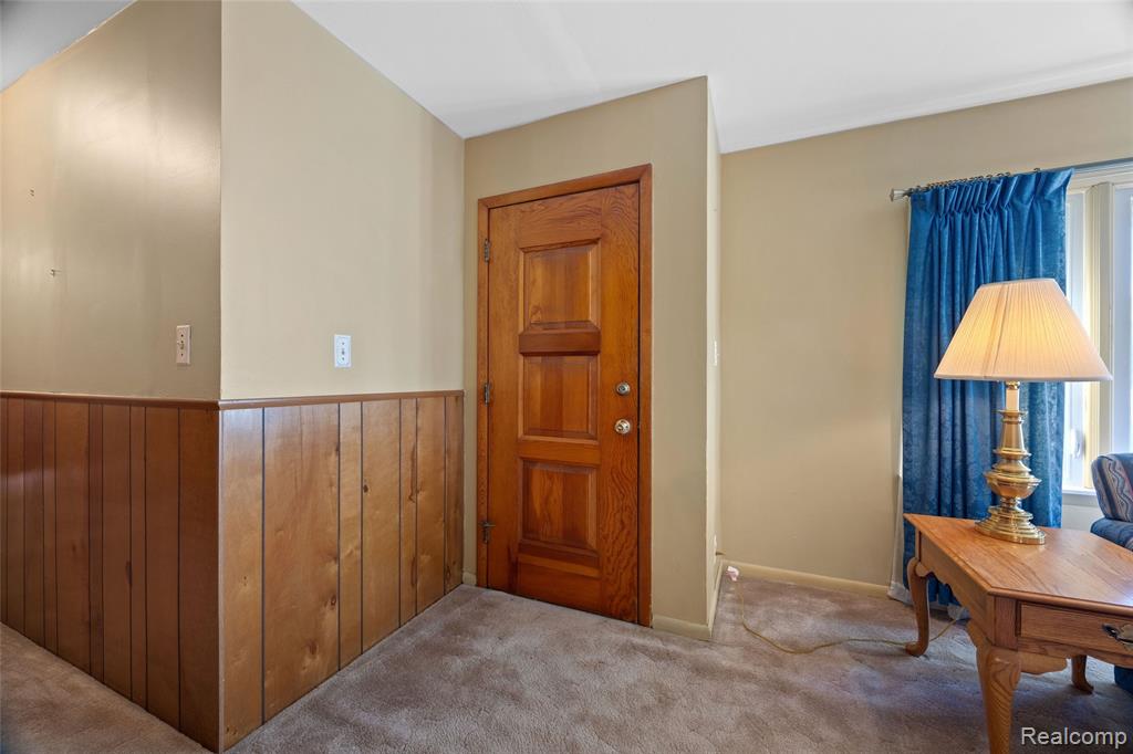 6135 Whittaker Road, Ypsilanti, MI 48197 — Photo 9